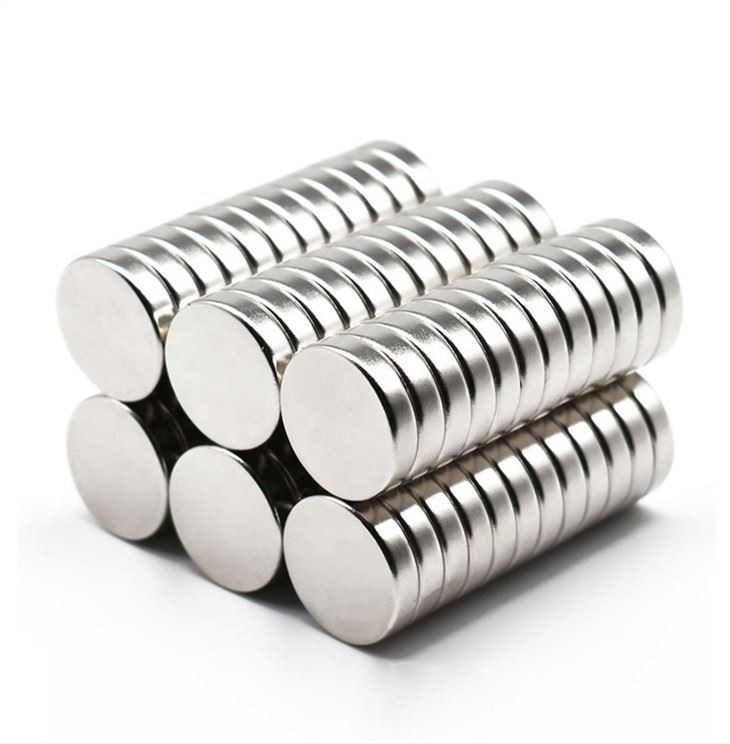 Vlastné kruhové magnety
